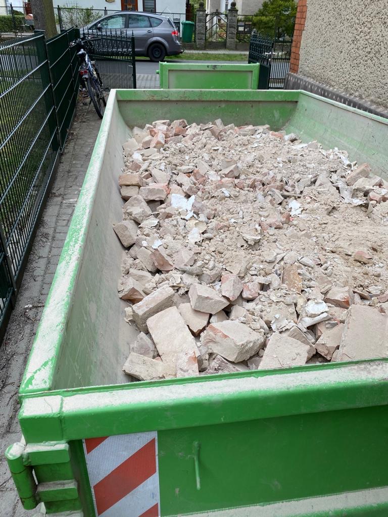 7c6de4b1-5223-4c53-a115-857475d33f7a